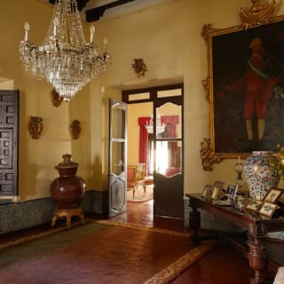 Palacio Bucarelli: Entrada 6