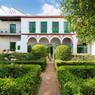 Palacio Bucarelli: Entrada 1