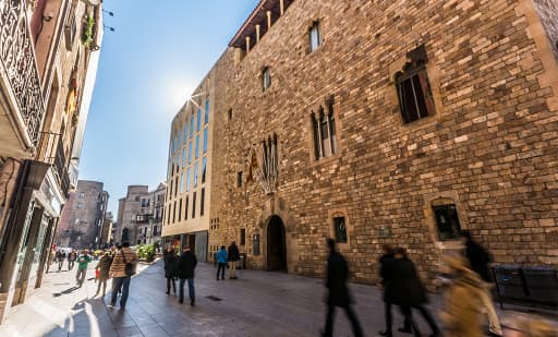 Reial Cercle Artístic de Barcelona 1