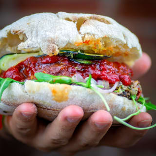 Menú vegano de pizza o burger en Pizzi & Dixie 2
