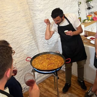 Paella cooking workshop in Madrid 2