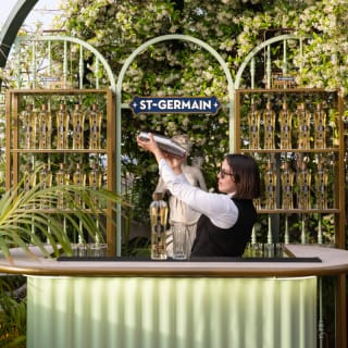 COCKTAILS EN GAUDÍ SECRET GARDEN BY ST-GERMAIN 2