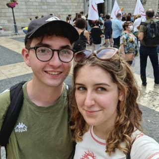 Romantic Barcelona Outdoor Exploration Game 2