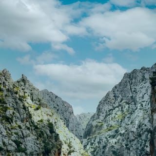 Hike the canyon of Torrent de Pareís 6
