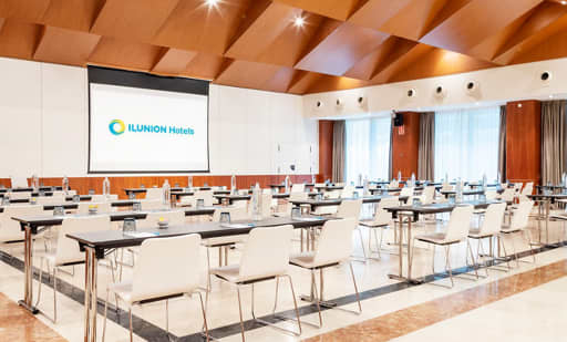 Hotel ILUNION Málaga Hotel ILUNION Málaga 2